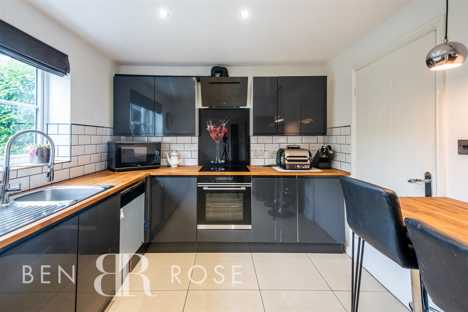 4 bed property in Mile Stone Meadow, Chorley